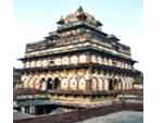 Bir Singh Palace 1